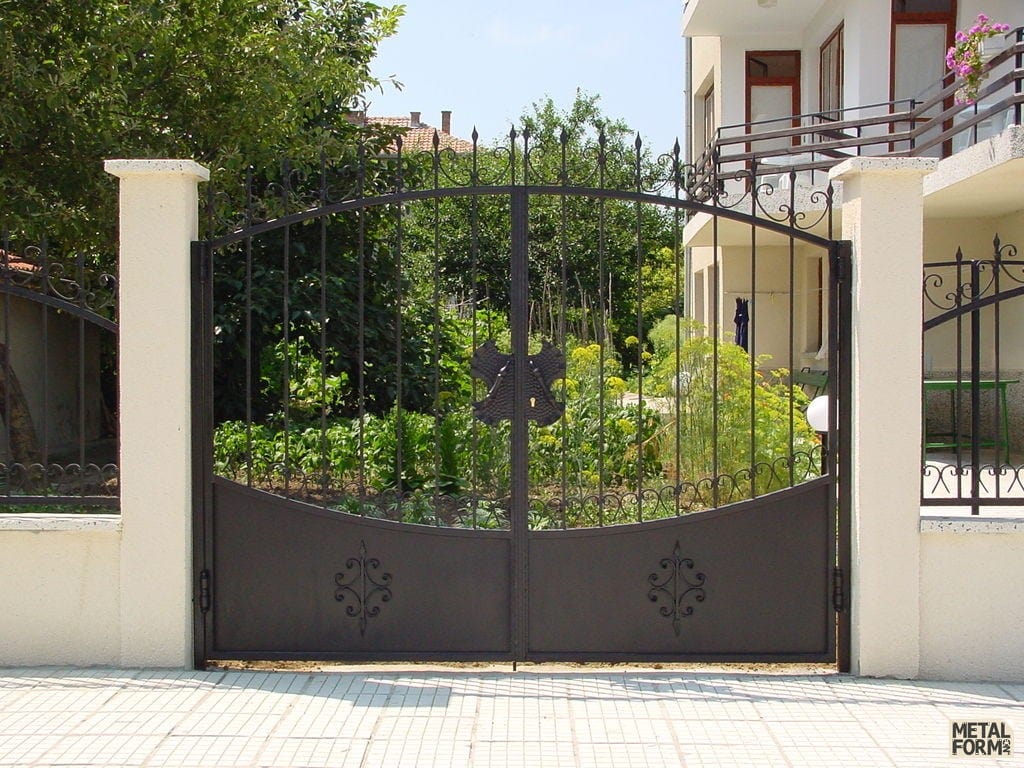 driveway-gate-lliad-gate-2